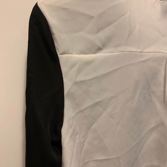 NWT Kardashian Kollection colorblock top size S - Picture 6 of 6